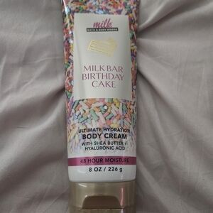 Bath & Body Works Milk Bar Birthday Cake Body Cream - Multicolor
